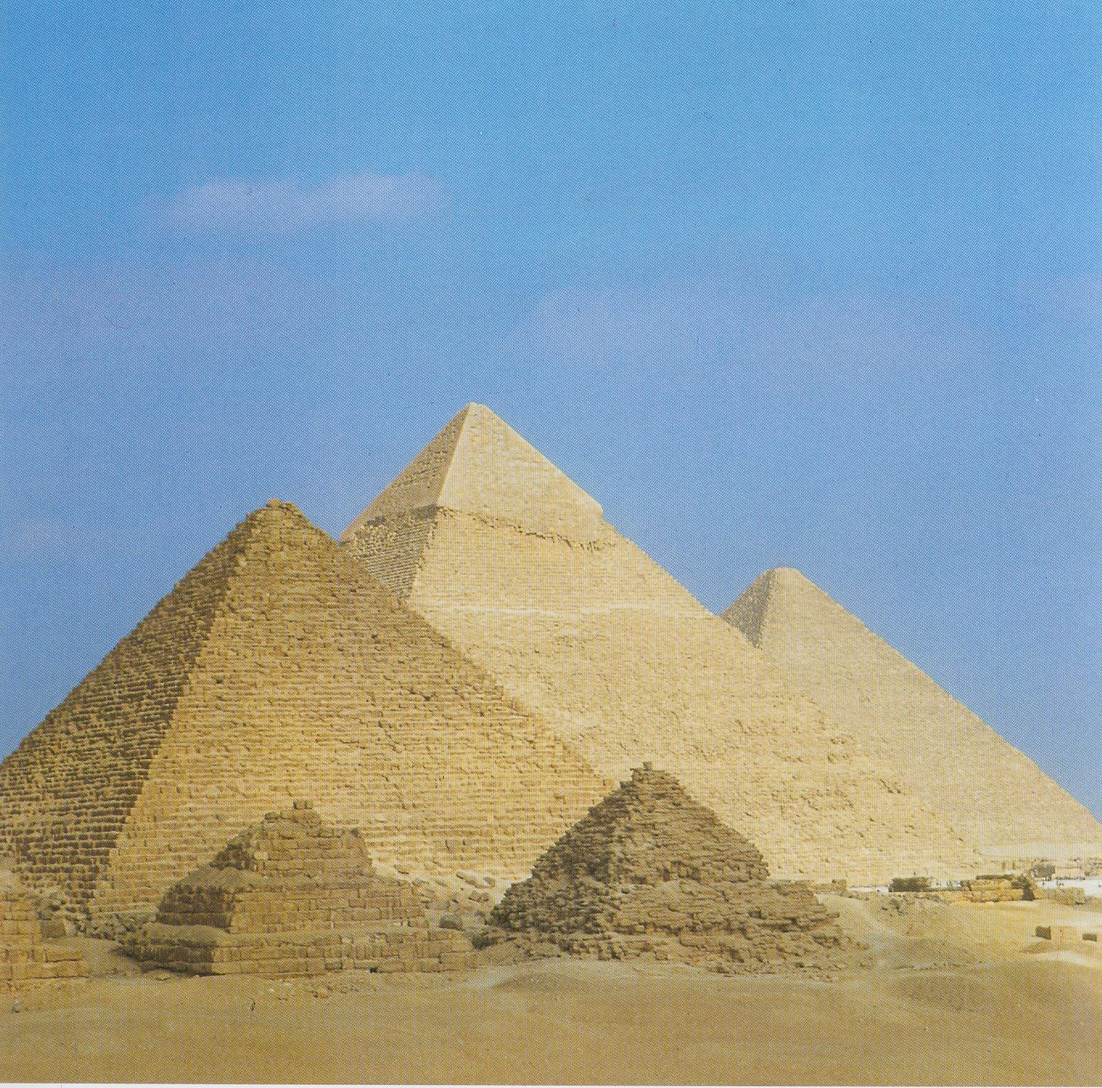 Формы пирамид в древнем египте. Пирамида Хефрена древний Египет. Пирамида Хефрена пирамиды Гизы. Пирамида Хеопса древний Египет. Великие пирамиды Гизы Египет Хуфу.