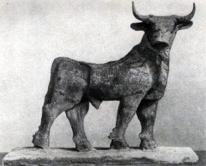 Статуэтка быка из Эль-0бейда. Медь. Около 2600 г. до н. э. Филадельфия. Музей.