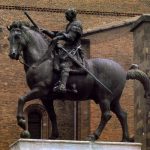Донателло Конная статуя Гаттамелаты 1444-1453 Высота: 340 см Бронза на мраморном постаменте Падуя. Площадь дель Санто
