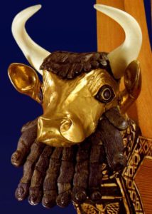 Голова быка с арфы из царской гробницы в Уре. Золото и лазурит. 26 в. до н. э. Филадельфия. Университет