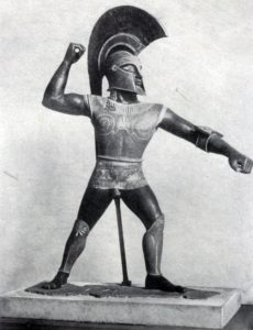 Статуя воина. Глина. Около 500 г. до н. э. Нью-Йорк. Метрополитен-музей