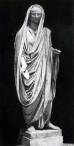 Статуя римлянина, совершающего возлияние. Мрамор. 1 в. до н. э. Рим. Ватикан.