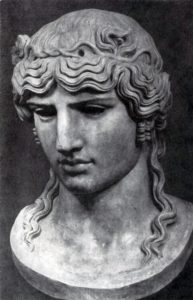 Голова колоссальной статуи Антиноя в виде Диониса. Мрамор. Первая половина 2 в. Рим. Ватикан